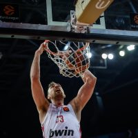 μιλουτινοφ