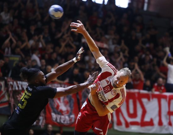 HANDBALL