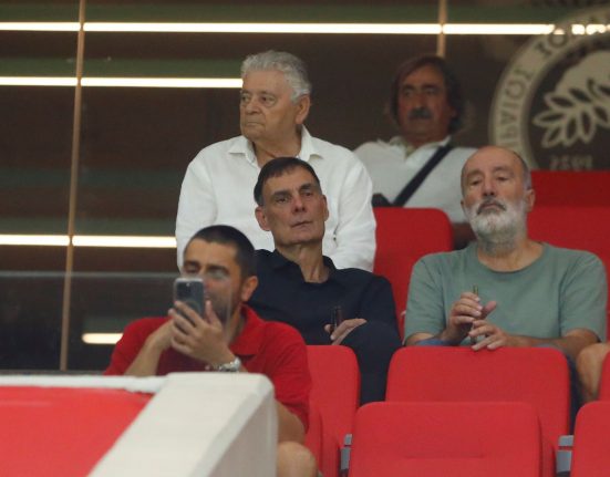 Γιώργος Μπαρτζώκας