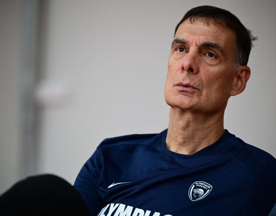Γιώργος Μπαρτζώκας