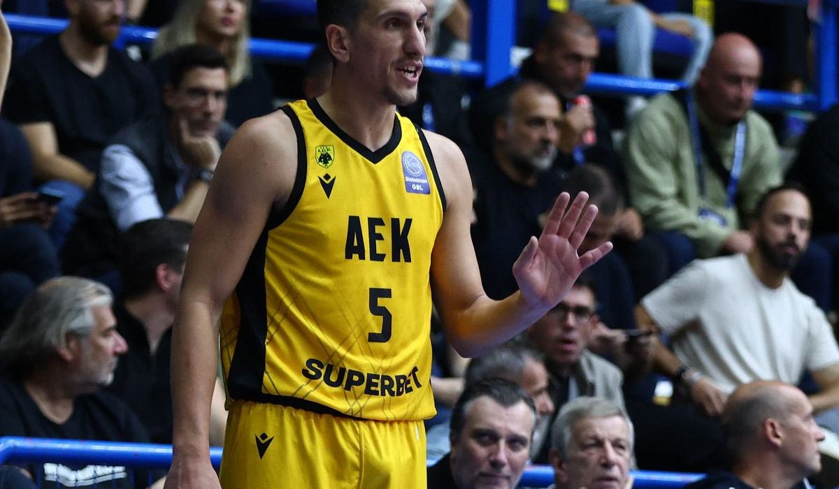 Γιαννούλης Λαρεντζάκης