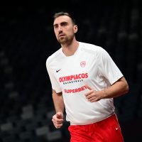 Νίκολα Μιλουτίνοφ