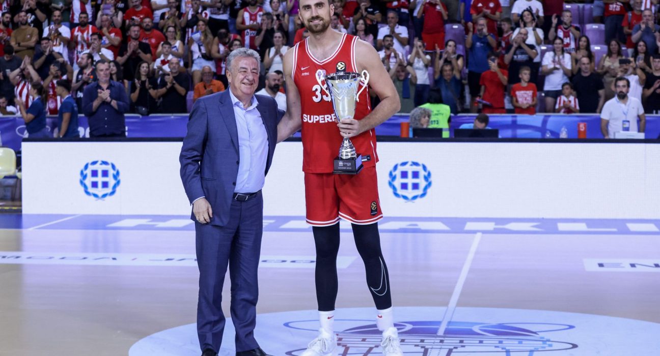 Νίκολα Μιλουτίνοφ