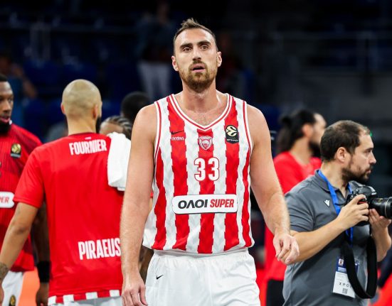 Νίκολα Μιλουτίνοφ