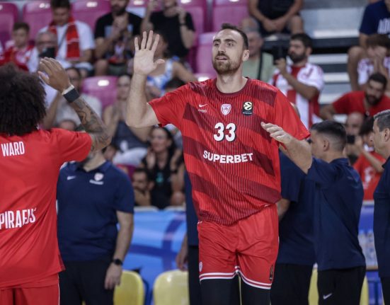 Νίκολα Μιλουτίνοφ