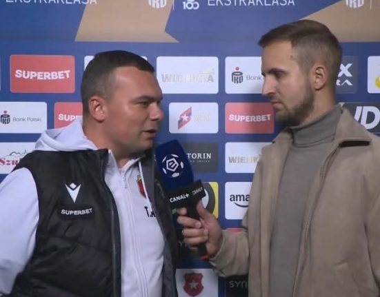 Άντριαν Σίμενιετς
